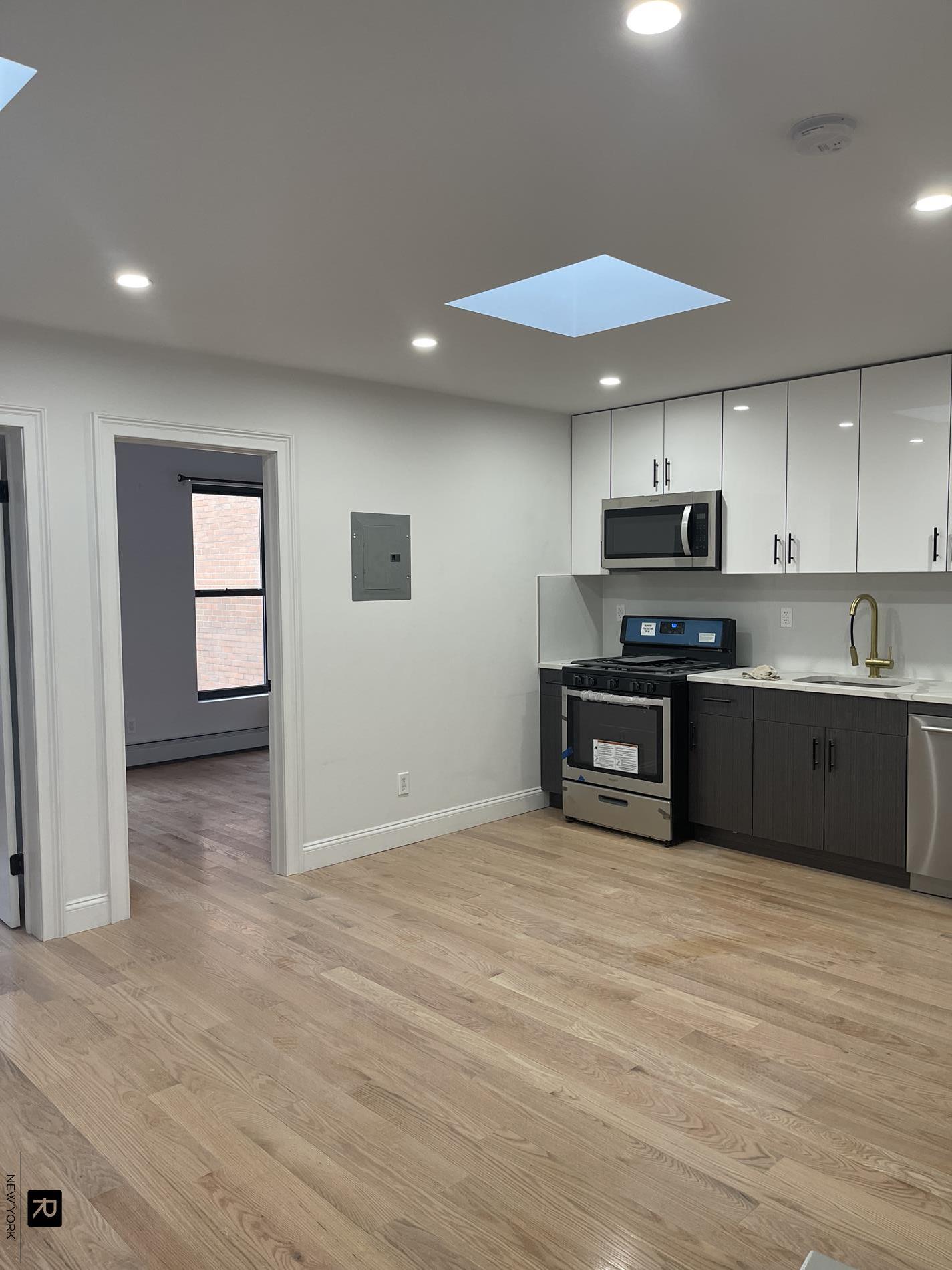 129 Grafton Street Unit: 2