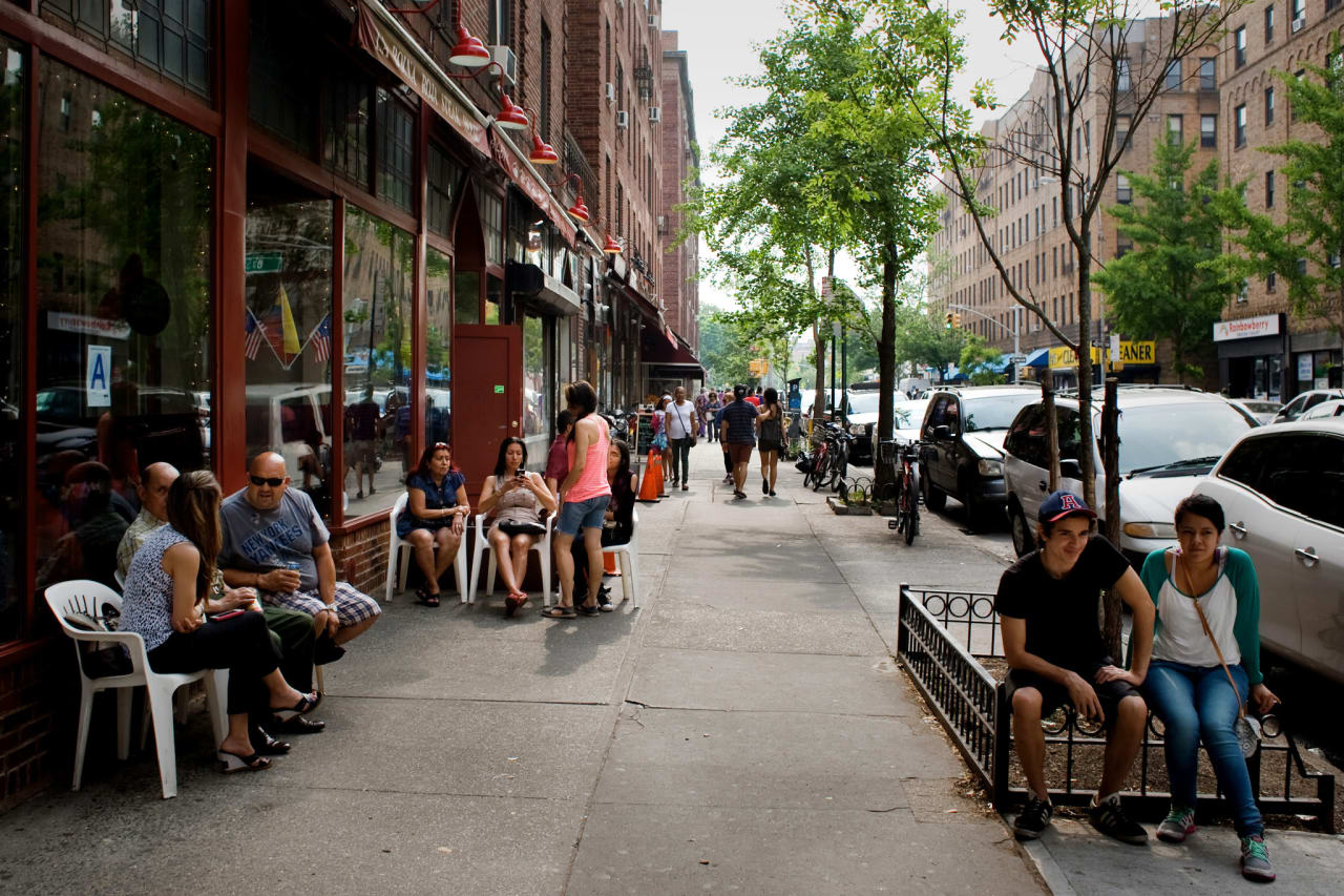 Jackson Heights 